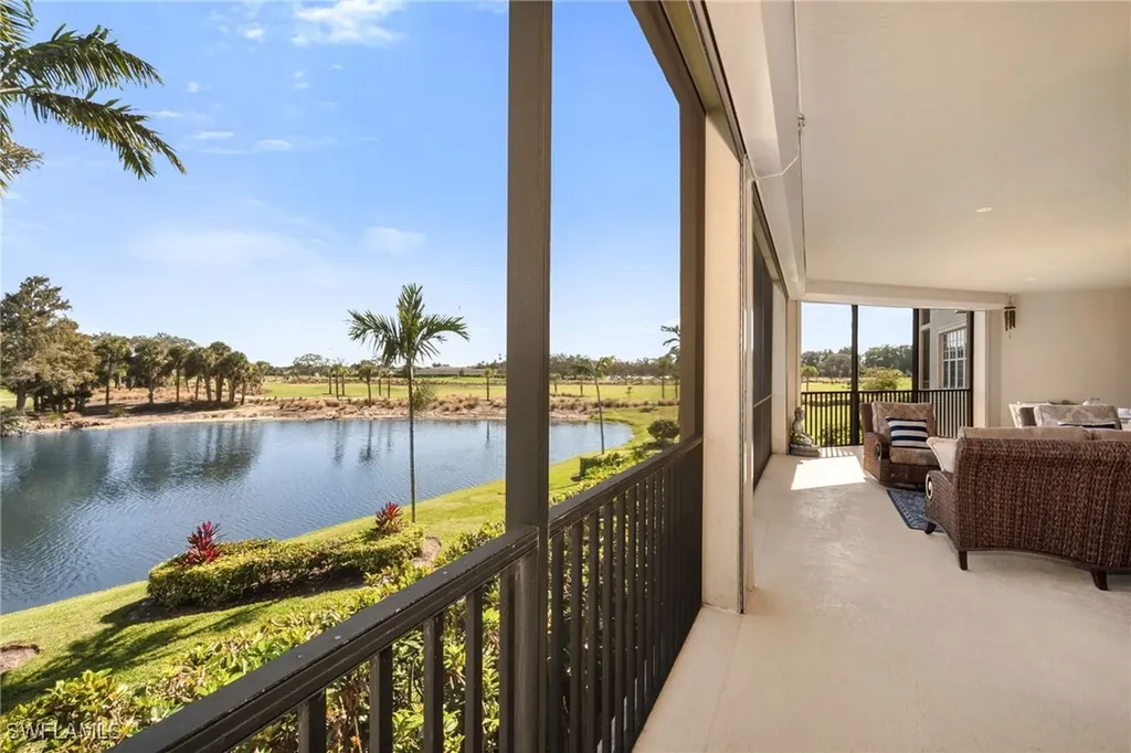 570 El Camino Real Naples FL 34119