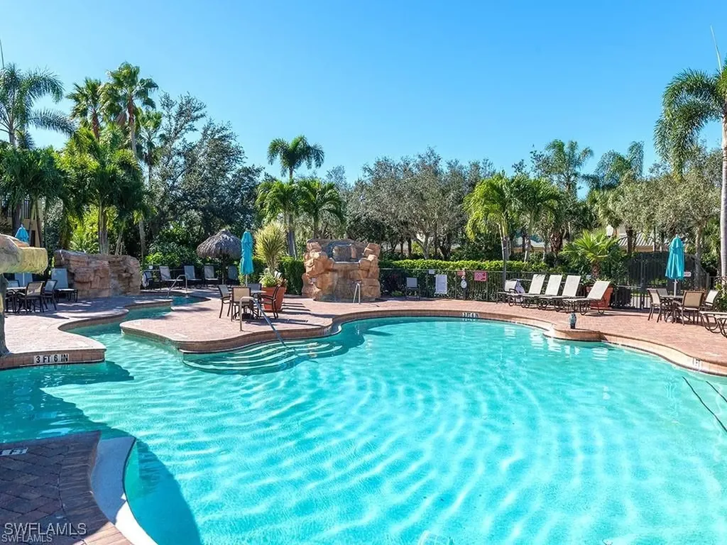 570 El Camino Real Naples FL 34119