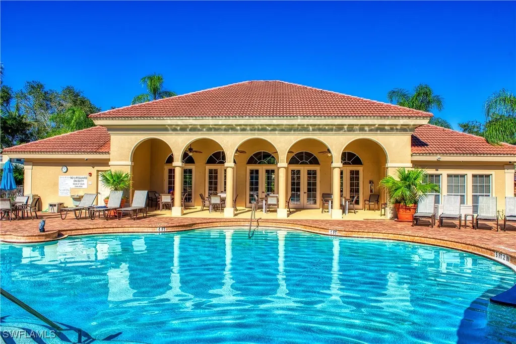 570 El Camino Real Naples FL 34119
