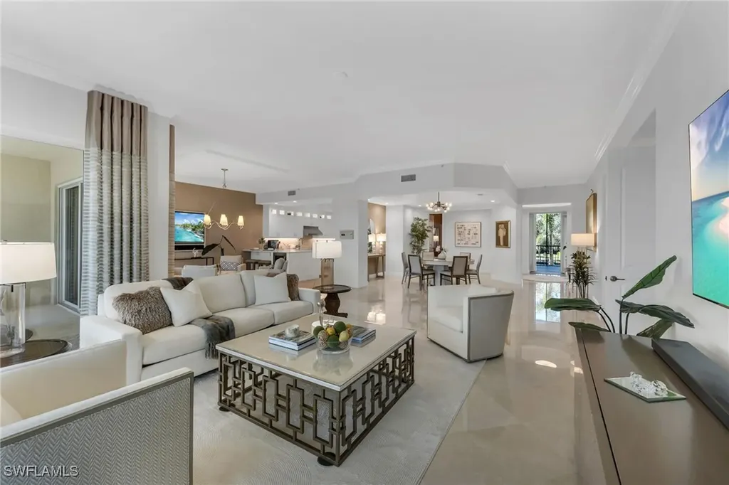 570 El Camino Real Naples FL 34119