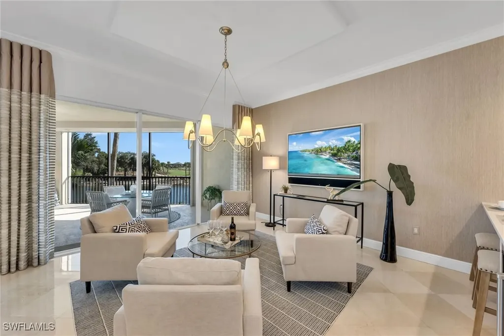 570 El Camino Real Naples FL 34119