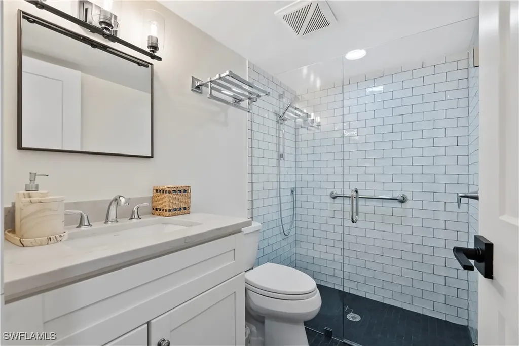 676 Broad Avenue S Naples FL 34102