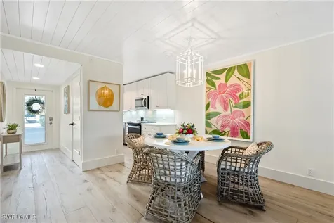 676 Broad Avenue S Naples FL 34102