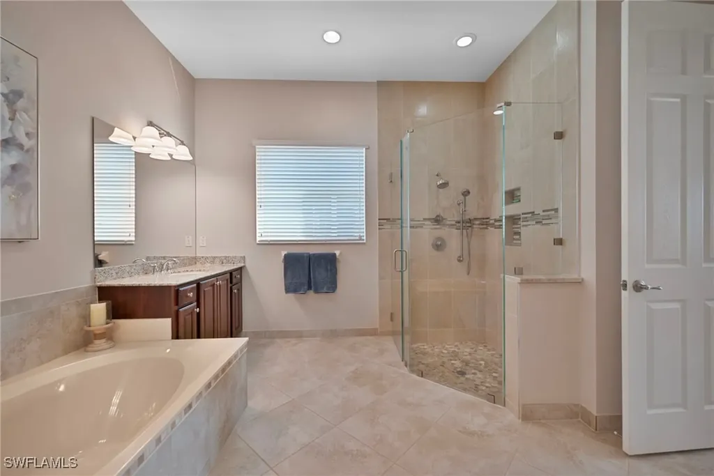 6610 Monterey Point Naples FL 34105