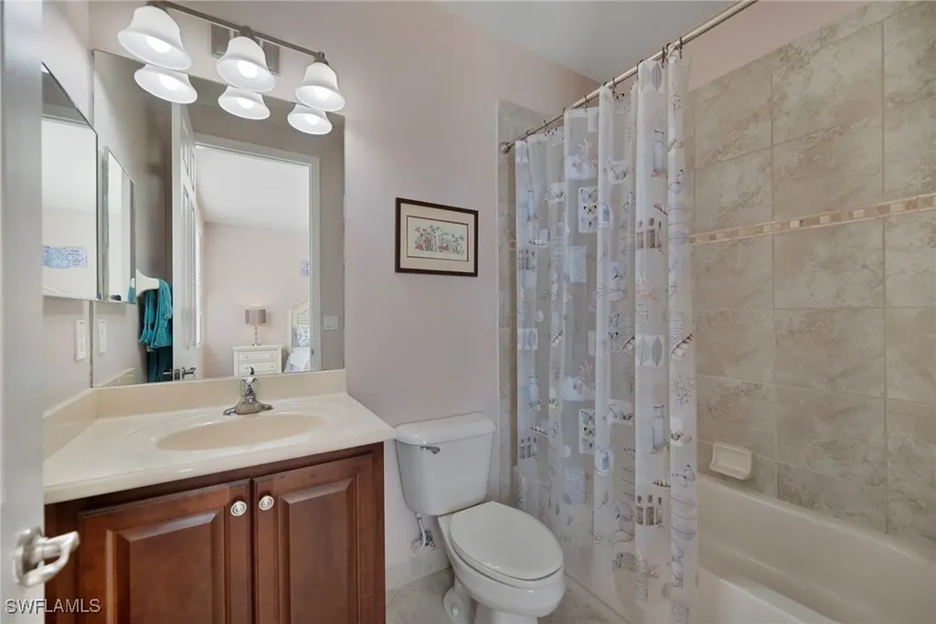 6610 Monterey Point Naples FL 34105
