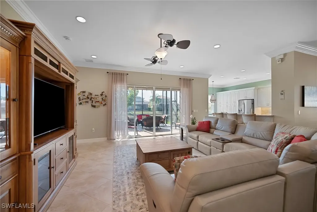 6610 Monterey Point Naples FL 34105