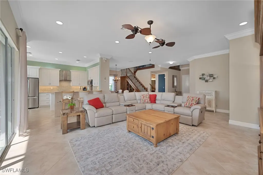 6610 Monterey Point Naples FL 34105