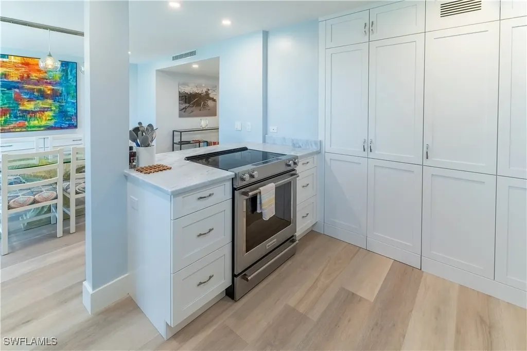 10691 Gulf Shore Drive Naples FL 34108