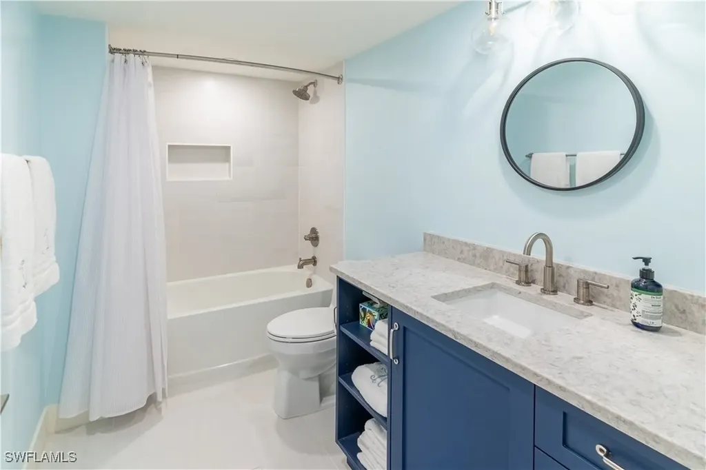 10691 Gulf Shore Drive Naples FL 34108