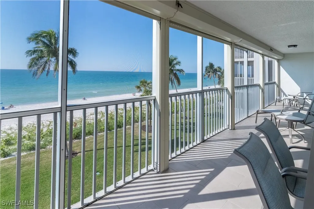 10691 Gulf Shore Drive Naples FL 34108