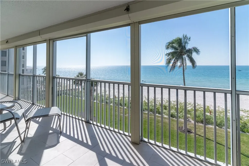 10691 Gulf Shore Drive Naples FL 34108
