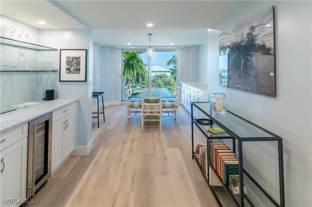 10691 Gulf Shore Drive Naples FL 34108