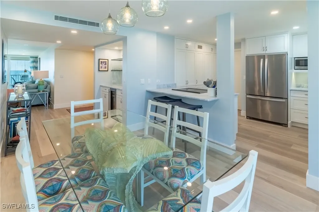 10691 Gulf Shore Drive Naples FL 34108