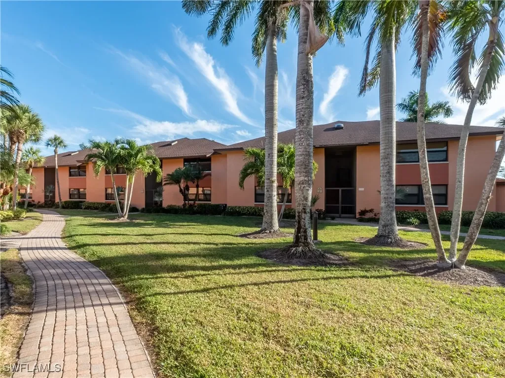 1532 Mainsail Drive Naples FL 34114