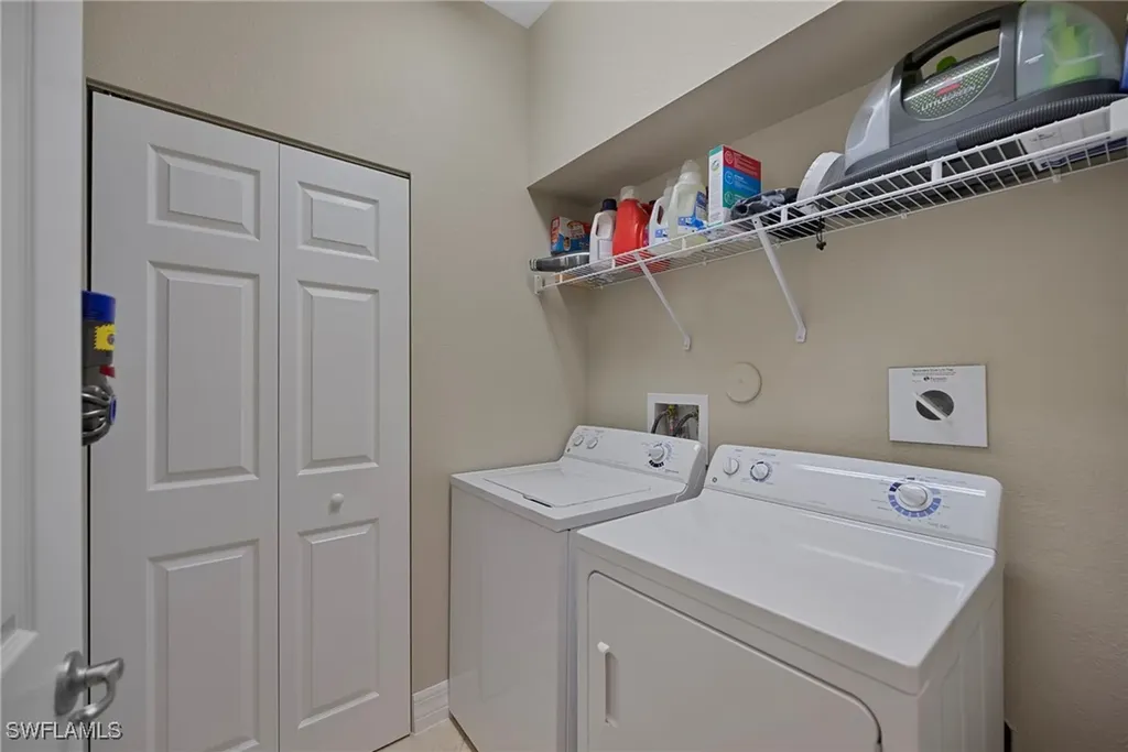6522 Monterey Point Naples FL 34105