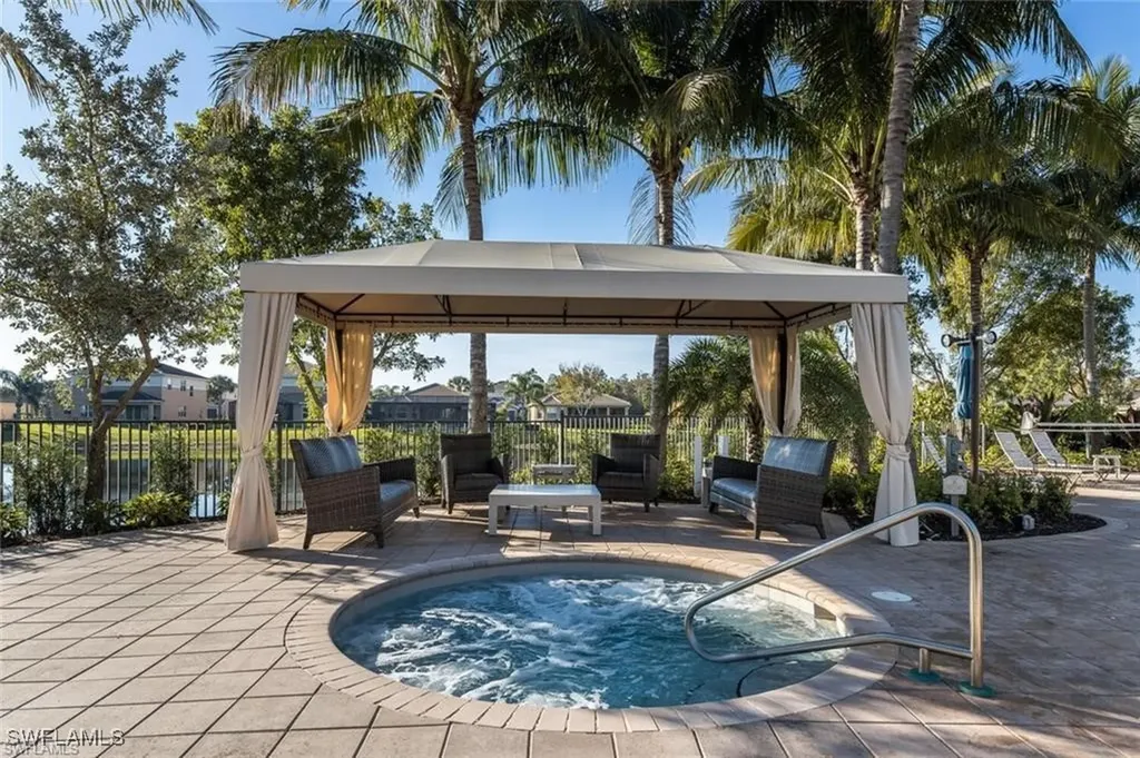 6522 Monterey Point Naples FL 34105