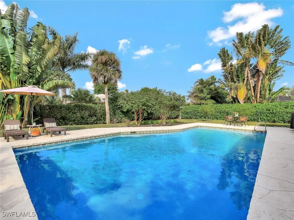 79 Burning Tree Drive Naples FL 34105