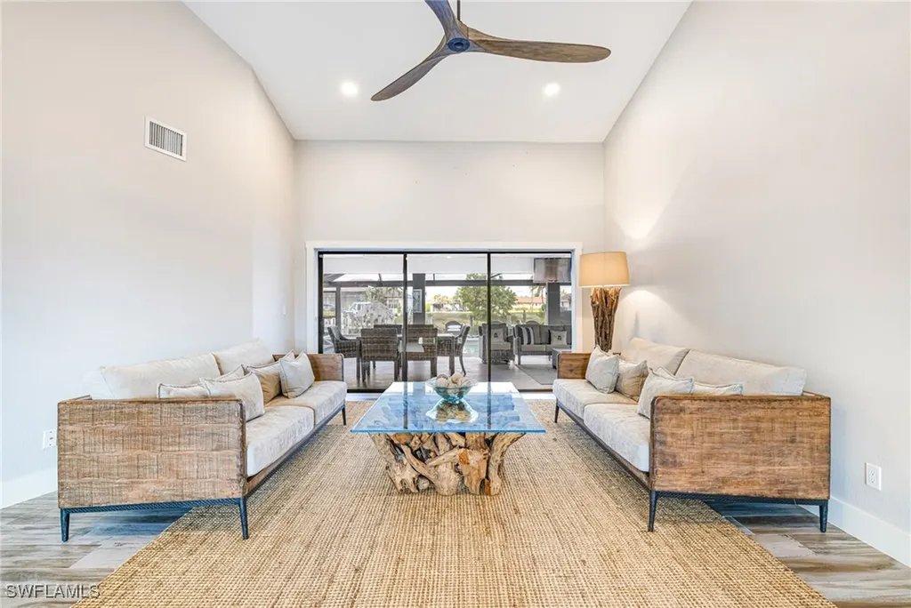 1911 SE 32nd Terrace Cape Coral FL 33904