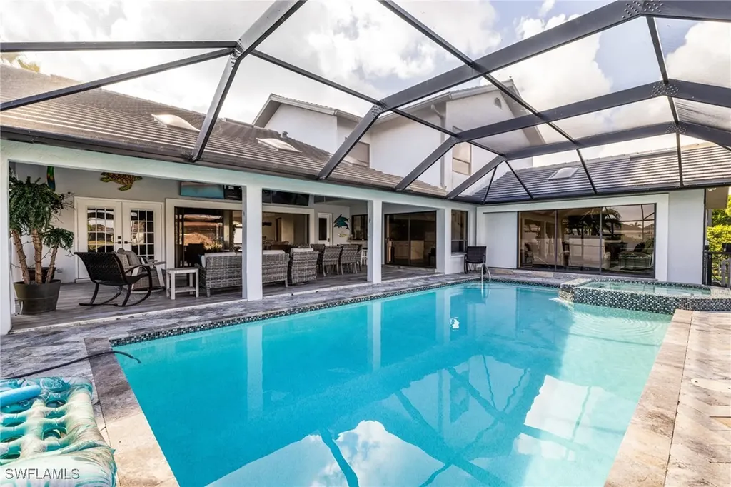 1911 SE 32nd Terrace Cape Coral FL 33904
