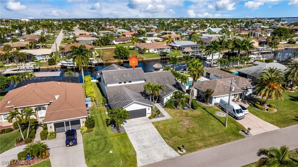 1911 SE 32nd Terrace Cape Coral FL 33904