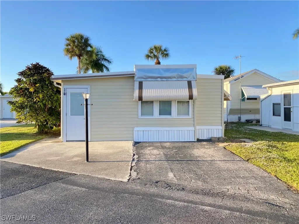 14 Pearl Drive Naples FL 34114