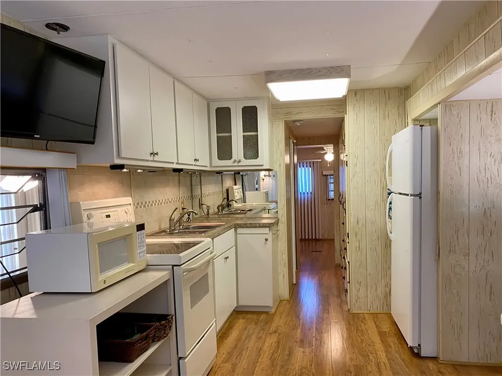 14 Pearl Drive Naples FL 34114