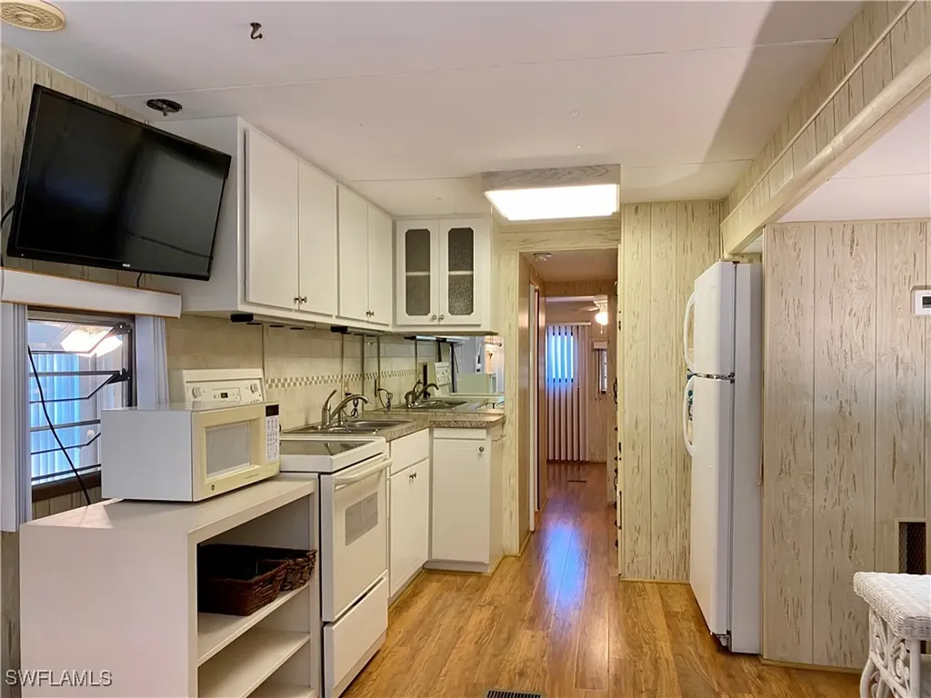 14 Pearl Drive Naples FL 34114