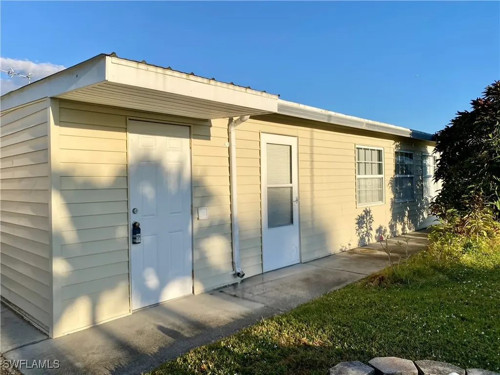 14 Pearl Drive Naples FL 34114