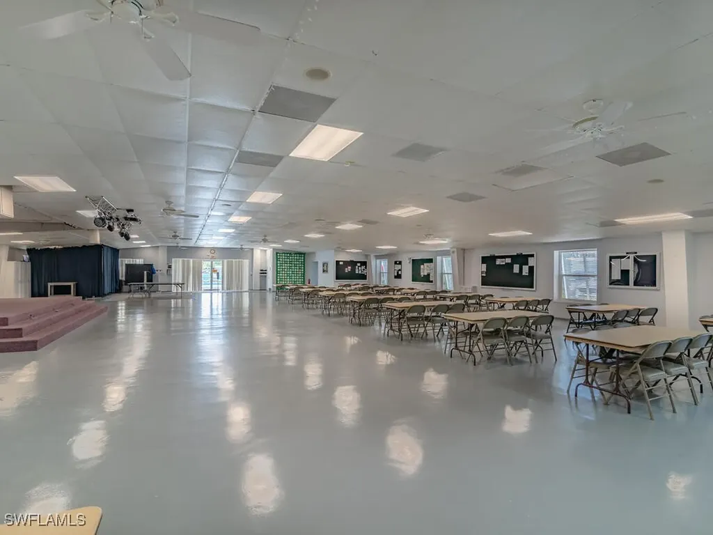 14 Pearl Drive Naples FL 34114