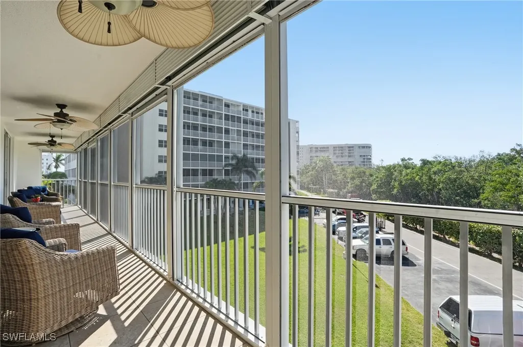 5 Bluebill Avenue Naples FL 34108