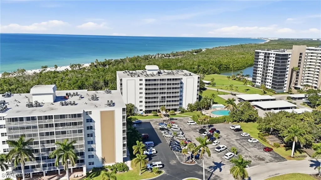 5 Bluebill Avenue Naples FL 34108