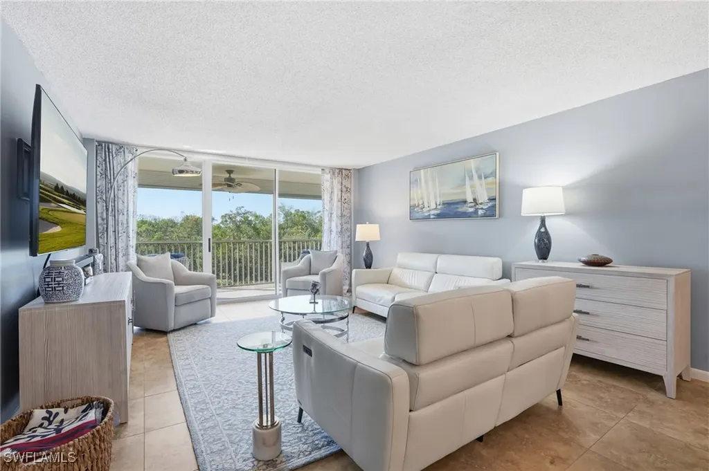 5 Bluebill Avenue Naples FL 34108