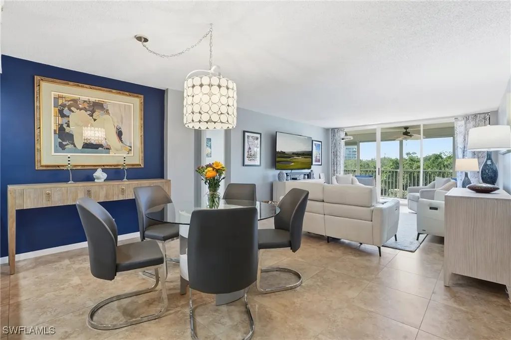 5 Bluebill Avenue Naples FL 34108
