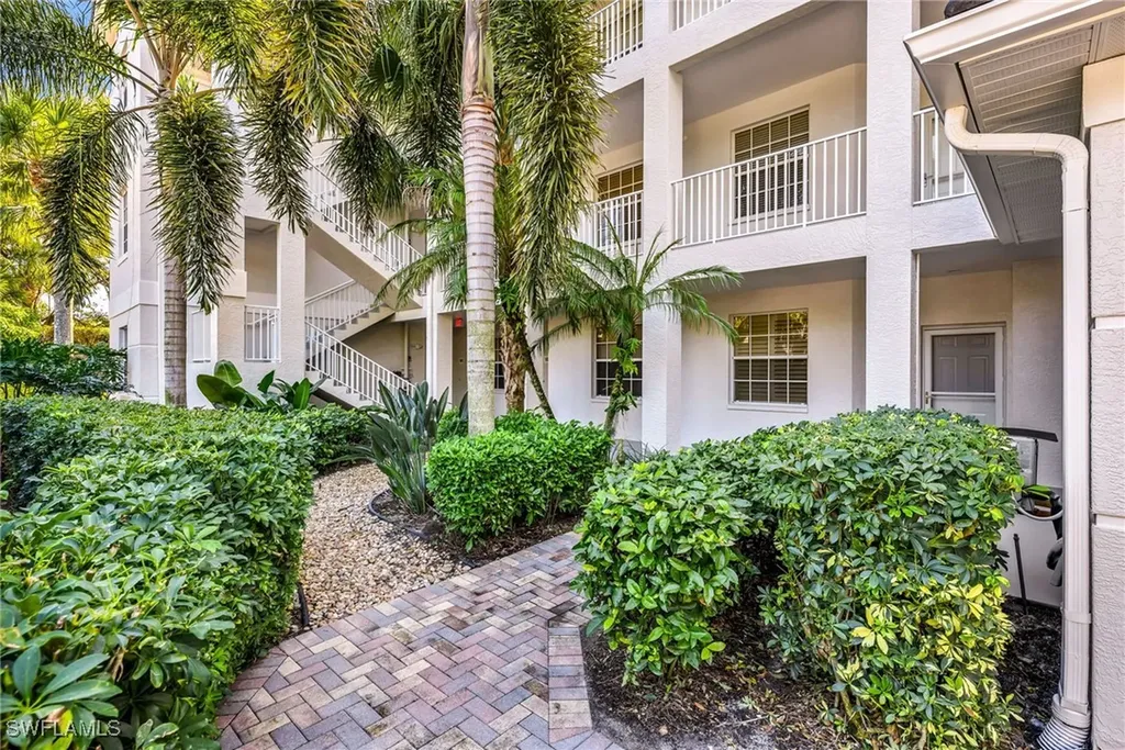 Bonita Springs FL, 3421 Pointe Creek Court, Unit 101