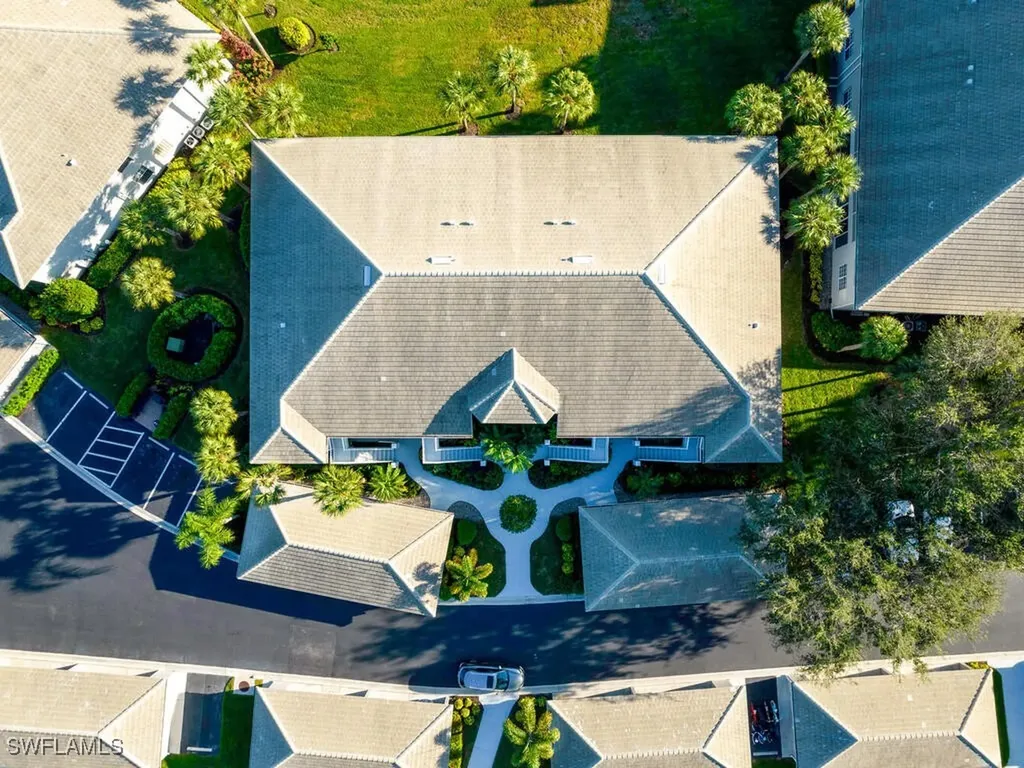 2220 Chesterbrook Court Naples FL 34109