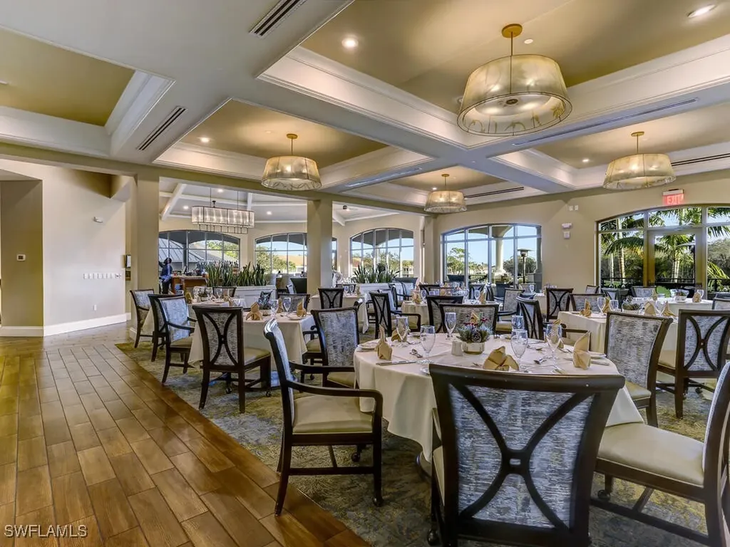 2220 Chesterbrook Court Naples FL 34109