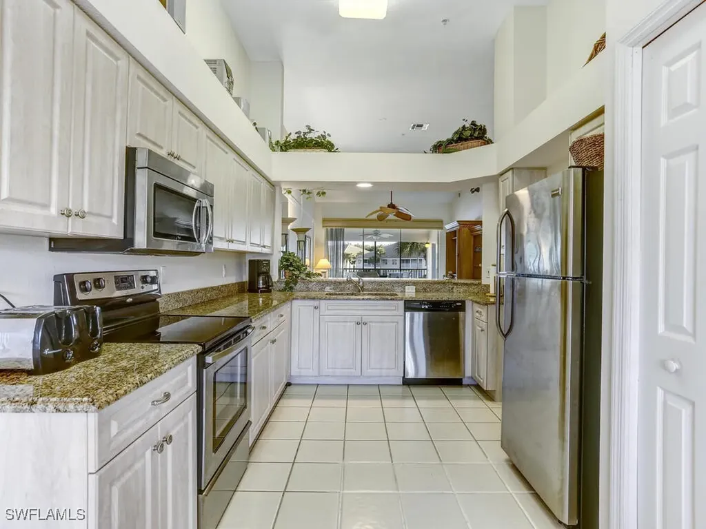 2220 Chesterbrook Court Naples FL 34109