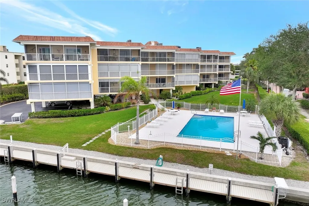 816 W Elkcam Circle Marco Island FL 34145