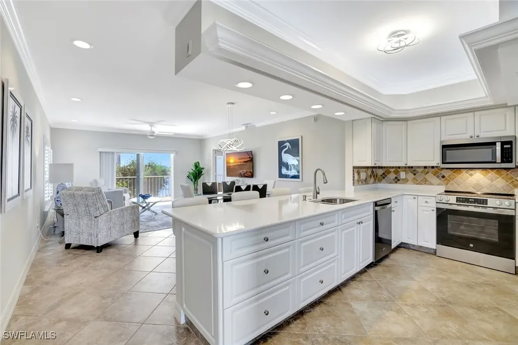 816 W Elkcam Circle Marco Island FL 34145