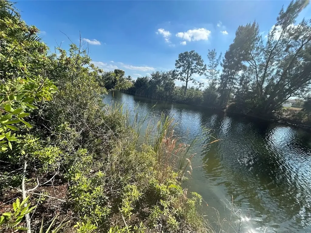 122 NW 20th Street Cape Coral FL 33993