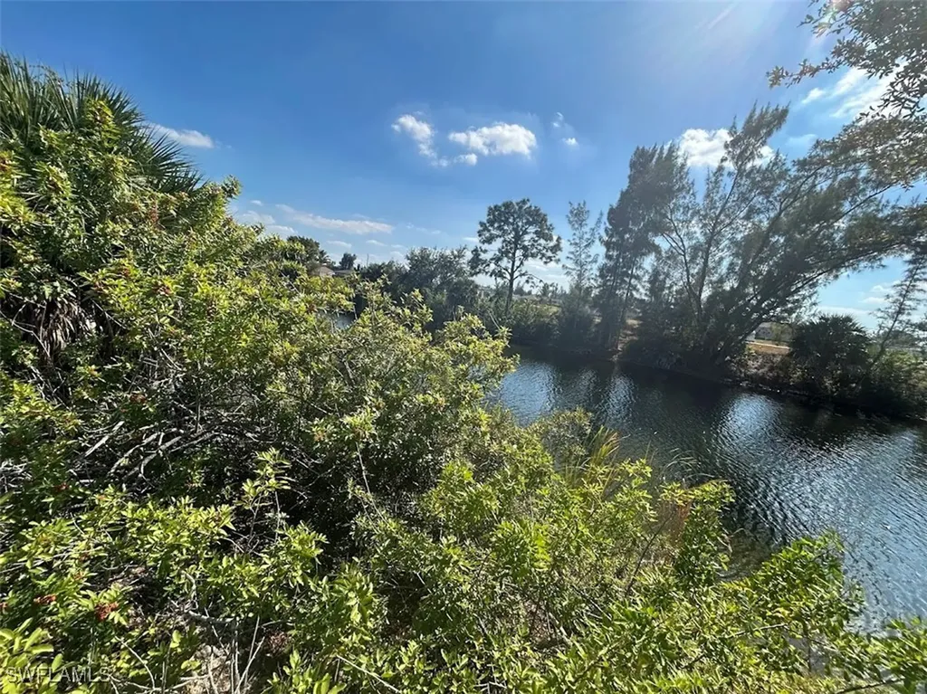 122 NW 20th Street Cape Coral FL 33993