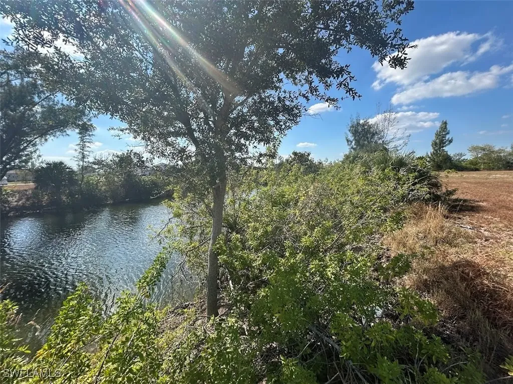 122 NW 20th Street Cape Coral FL 33993