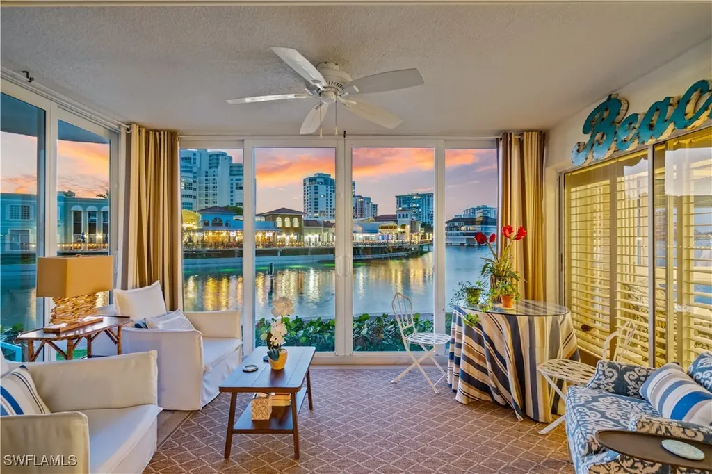 205 Park Shore Drive Naples FL 34103