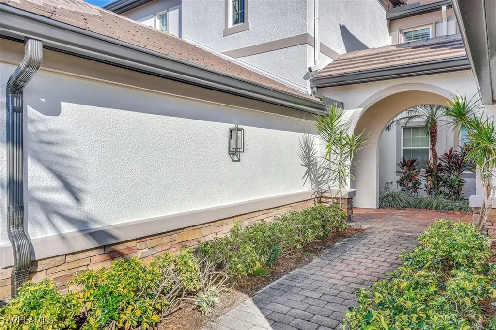 9550 Ironstone Terrace Naples FL 34120