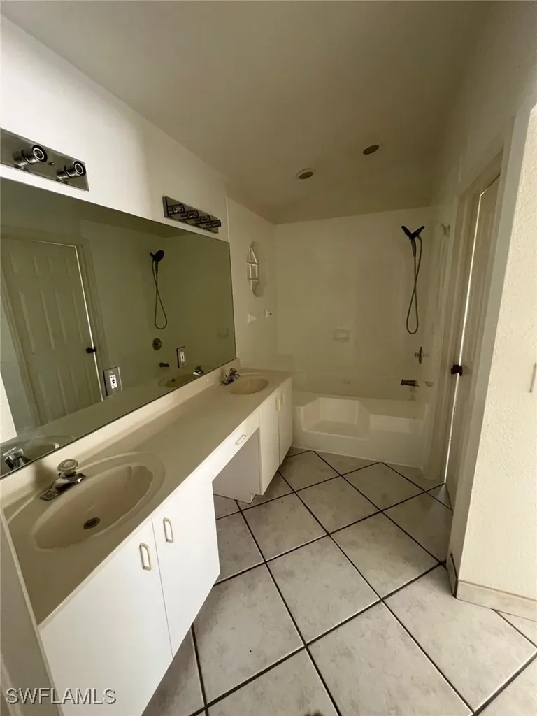 2875 18th Avenue SE Naples FL 34117