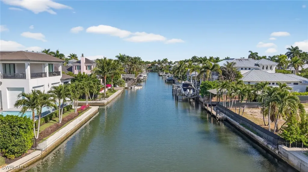 601 17th Avenue S Naples FL 34102
