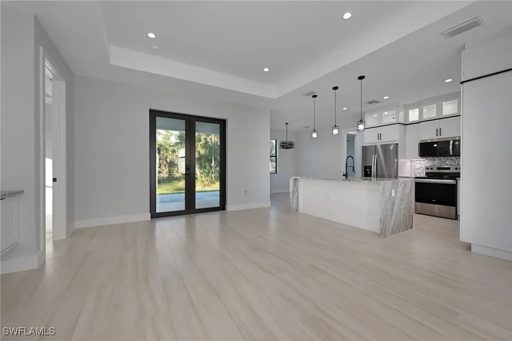 3699 20th Avenue NE Naples FL 34120