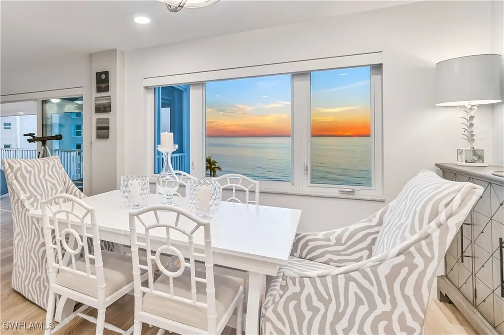 2919 Gulf Shore Boulevard N Naples FL 34103