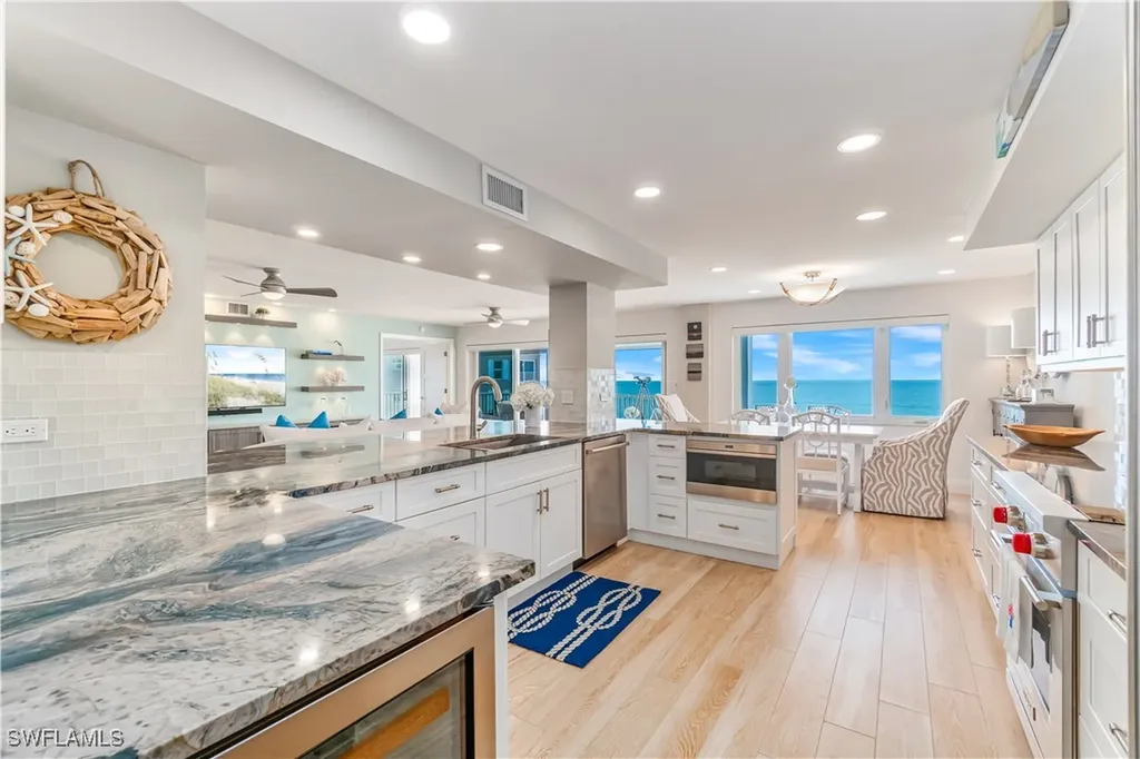 2919 Gulf Shore Boulevard N Naples FL 34103