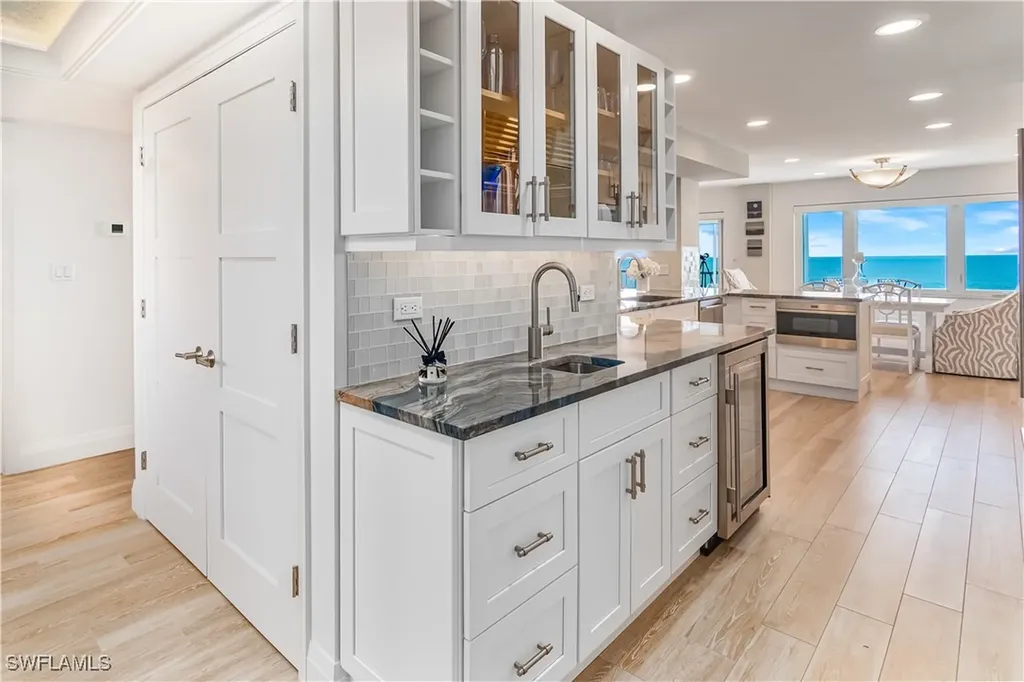 2919 Gulf Shore Boulevard N Naples FL 34103